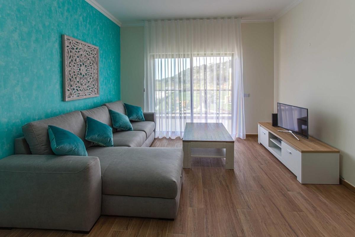 Sir Anthony Luxury Apartment
